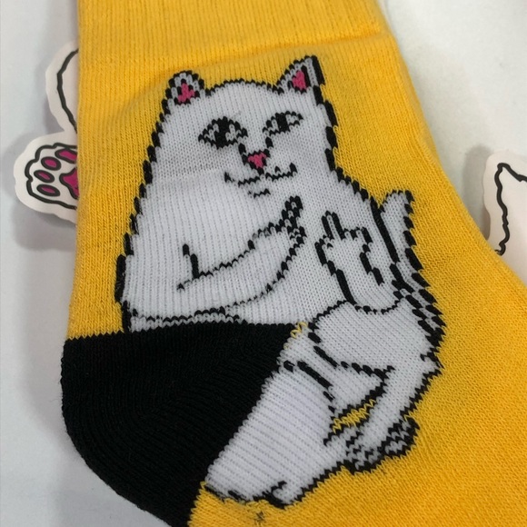 RipNDip Gold Lord Nermal Flipping the Bird Socks - Picture 2 of 5
